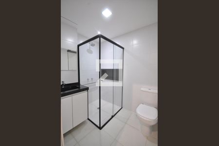 Banheiro de kitnet/studio para alugar com 1 quarto, 26m² em Tucuruvi, São Paulo