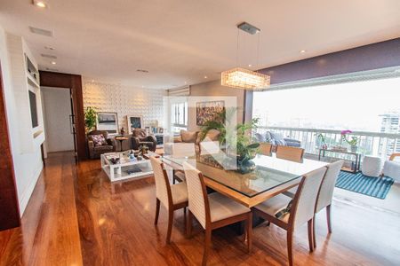 Sala de apartamento à venda com 3 quartos, 148m² em Vila Mariana, São Paulo