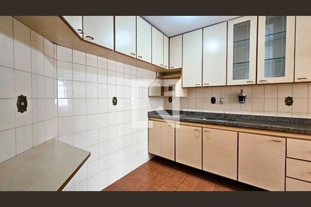 Cozinha de apartamento para alugar com 3 quartos, 75m² em Jardim Taquaral, São Paulo