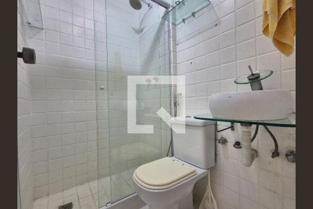 Casa de condomínio à venda com 150m², 3 quartos e 2 vagas Casa de condomínio à venda com 150m², 3 quartos e 2 vagasBanheiro 2