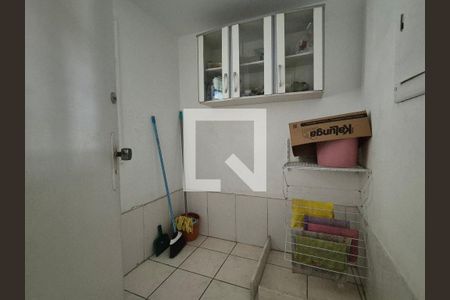 Casa de condomínio à venda com 150m², 3 quartos e 2 vagas Casa de condomínio à venda com 150m², 3 quartos e 2 vagasQuarto de serviço