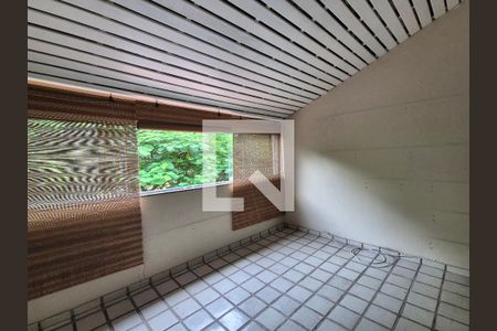 Casa de condomínio à venda com 150m², 3 quartos e 2 vagas Casa de condomínio à venda com 150m², 3 quartos e 2 vagasVaranda