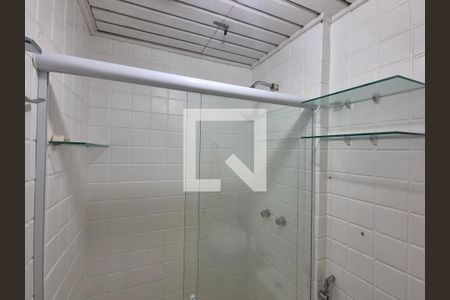 Casa de condomínio à venda com 150m², 3 quartos e 2 vagas Casa de condomínio à venda com 150m², 3 quartos e 2 vagasBanheiro 2