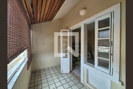 Casa de condomínio à venda com 150m², 3 quartos e 2 vagas Casa de condomínio à venda com 150m², 3 quartos e 2 vagasVaranda do quarto 2