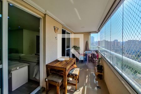 Sacada de apartamento à venda com 3 quartos, 98m² em Cambuci, São Paulo