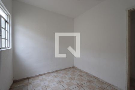 Quarto de casa para alugar com 1 quarto, 40m² em Jardim Santa Teresinha, São Paulo