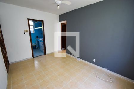 Sala de apartamento para alugar com 2 quartos, 40m² em Todos Os Santos, Rio de Janeiro