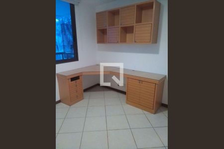 Apartamento à venda com 3 quartos, 206m² em Icaraí, Niterói