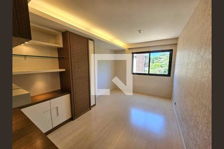 Apartamento à venda com 4 quartos, 190m² em Ingá, Niterói