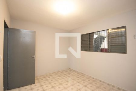 Quarto 1 de casa para alugar com 1 quarto, 120m² em Parque Edu Chaves, São Paulo