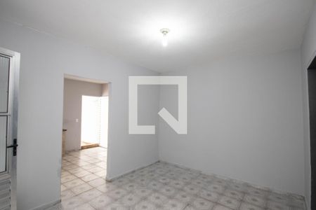 Sala de casa para alugar com 1 quarto, 120m² em Parque Edu Chaves, São Paulo