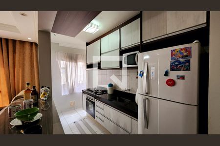 Cozinha e Área de Serviço de apartamento à venda com 2 quartos, 60m² em Medeiros, Jundiaí