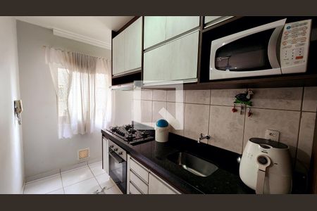 Cozinha e Área de Serviço de apartamento à venda com 2 quartos, 60m² em Medeiros, Jundiaí