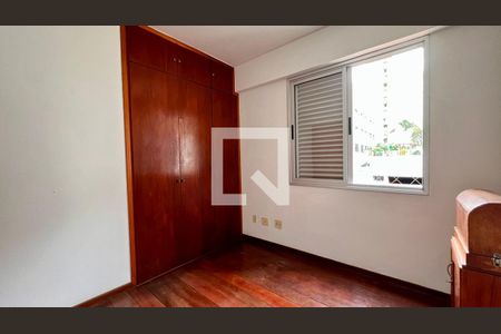 quarto de apartamento à venda com 3 quartos, 95m² em Santo Antônio, Belo Horizonte