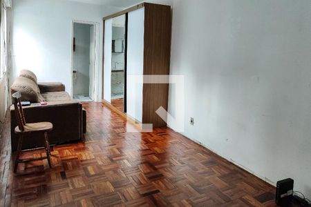 Sala/Quarto de apartamento para alugar com 1 quarto, 39m² em Passo D’areia, Porto Alegre