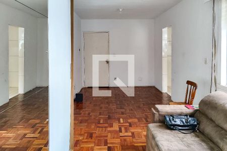 Sala/Quarto de apartamento para alugar com 1 quarto, 39m² em Passo D’areia, Porto Alegre