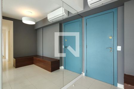 Sala de apartamento para alugar com 3 quartos, 95m² em Barra da Tijuca, Rio de Janeiro