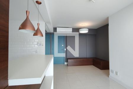 Sala de apartamento para alugar com 3 quartos, 95m² em Barra da Tijuca, Rio de Janeiro