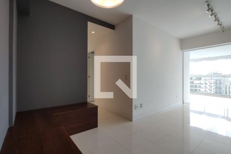 Sala de apartamento para alugar com 3 quartos, 95m² em Barra da Tijuca, Rio de Janeiro