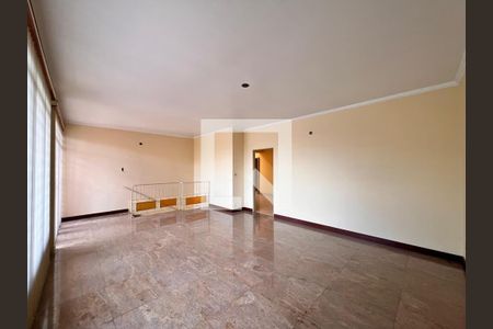 Sala de Estar de casa à venda com 5 quartos, 160m² em Jardim Leonor, Campinas