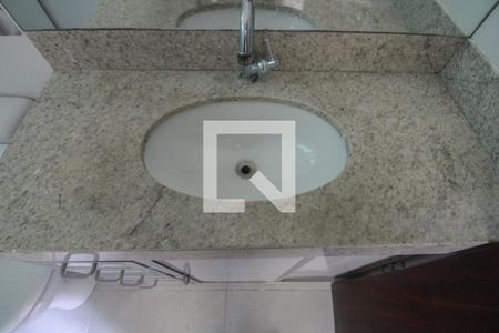 Apartamento à venda com 65m², 2 quartos e 1 vaga Apartamento à venda com 65m², 2 quartos e 1 vagaBanheiro da Suíte