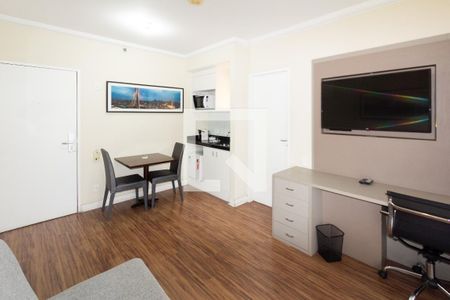 Sala/Cozinha de apartamento para alugar com 1 quarto, 69m² em Moema, São Paulo