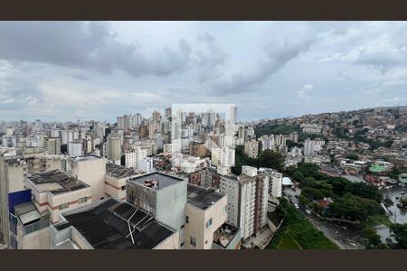 Vista de apartamento à venda com 4 quartos, 140m² em Vila Paris, Belo Horizonte