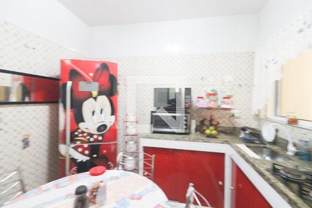 Casa à venda com 247m², 3 quartos e 1 vaga Casa à venda com 247m², 3 quartos e 1 vagaCozinha e Área de Serviço