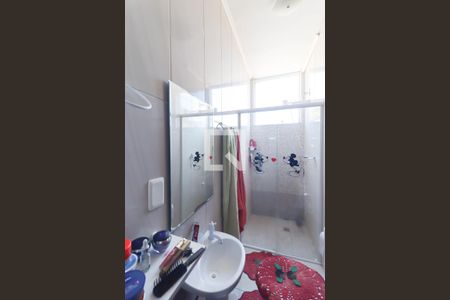 Casa à venda com 247m², 3 quartos e 1 vaga Casa à venda com 247m², 3 quartos e 1 vagaBanheiro da Suíte 2