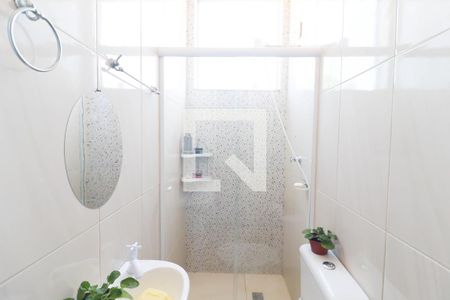 Casa à venda com 247m², 3 quartos e 1 vaga Casa à venda com 247m², 3 quartos e 1 vagaBanheiro da Suíte 1