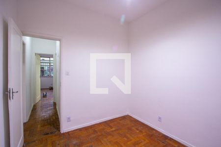 Quarto de apartamento para alugar com 2 quartos, 70m² em São Domingos, Niterói