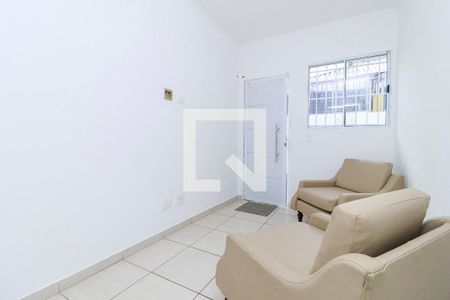 Casa 1 - Sala de casa para alugar com 2 quartos, 120m² em Jardim Aeroporto, São Paulo