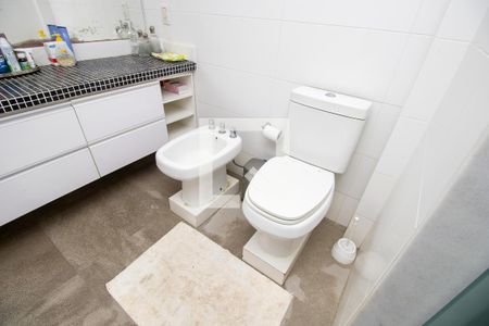 Casa de condomínio para alugar com 500m², 4 quartos e 3 vagas Casa de condomínio para alugar com 500m², 4 quartos e 3 vagasBanheiro quarto 2