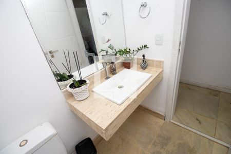 Casa de condomínio para alugar com 500m², 4 quartos e 3 vagas Casa de condomínio para alugar com 500m², 4 quartos e 3 vagasLavabo