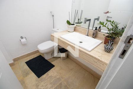 Casa de condomínio para alugar com 500m², 4 quartos e 3 vagas Casa de condomínio para alugar com 500m², 4 quartos e 3 vagasLavabo