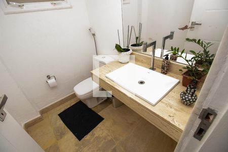 Casa de condomínio para alugar com 500m², 4 quartos e 3 vagas Casa de condomínio para alugar com 500m², 4 quartos e 3 vagasLavabo