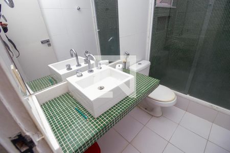 Casa de condomínio para alugar com 500m², 4 quartos e 3 vagas Casa de condomínio para alugar com 500m², 4 quartos e 3 vagasBanheiro quarto 4