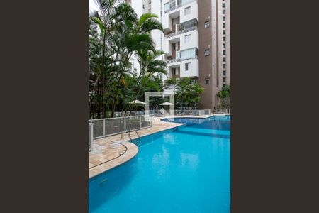 Apartamento à venda com 110m², 2 quartos e 2 vagas Apartamento à venda com 110m², 2 quartos e 2 vagasÁrea comum - Piscina