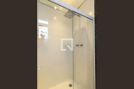 Apartamento à venda com 110m², 2 quartos e 2 vagas Apartamento à venda com 110m², 2 quartos e 2 vagasBanheiro da Suíte 1