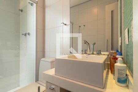 Apartamento à venda com 110m², 2 quartos e 2 vagas Apartamento à venda com 110m², 2 quartos e 2 vagasBanheiro da Suíte 2