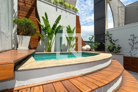 Apartamento à venda com 110m², 2 quartos e 2 vagas Apartamento à venda com 110m², 2 quartos e 2 vagasCobertura