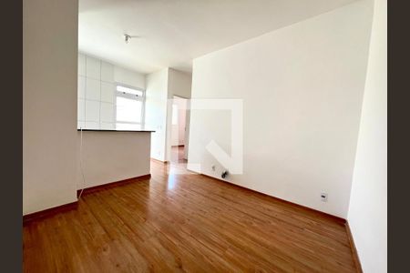 Sala de apartamento à venda com 2 quartos, 60m² em Candelária, Belo Horizonte