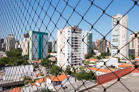 Vista Varanda da Sala de apartamento à venda com 3 quartos, 104m² em Cambuí, Campinas