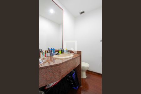 Lavabo de apartamento para alugar com 3 quartos, 149m² em Barra da Tijuca, Rio de Janeiro