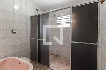 Banheiro da Suíte de casa à venda com 4 quartos, 180m² em Vila Taquari, São Paulo