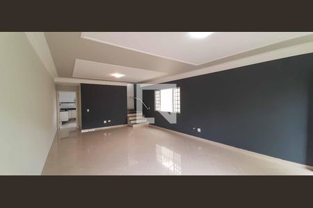 Casa à venda com 3 quartos, 222m² em Vila Campesina, Osasco