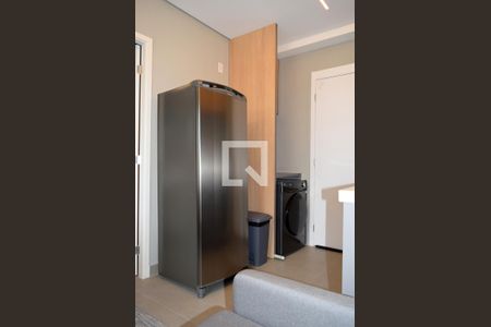 Cozinha de apartamento para alugar com 1 quarto, 25m² em Pinheiros, São Paulo