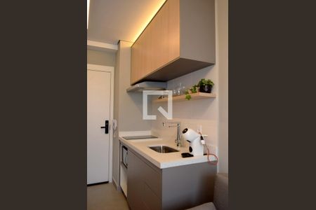 Cozinha de apartamento para alugar com 1 quarto, 25m² em Pinheiros, São Paulo