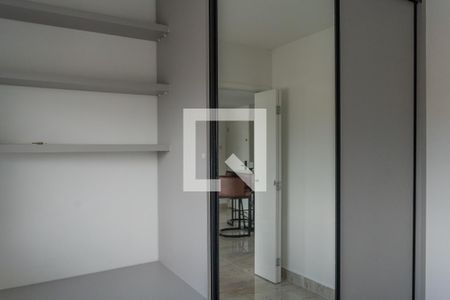 Quarto 1 de apartamento para alugar com 2 quartos, 45m² em Vila Invernada, São Paulo