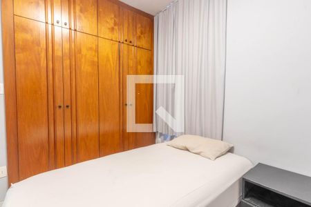 Quarto 2 de apartamento à venda com 3 quartos, 80m² em Buritis, Belo Horizonte